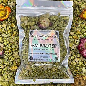 Brazilian Zom Zom Sizzling Room Salt: Caramel Pistachio Vanilla Sandalwood Scent